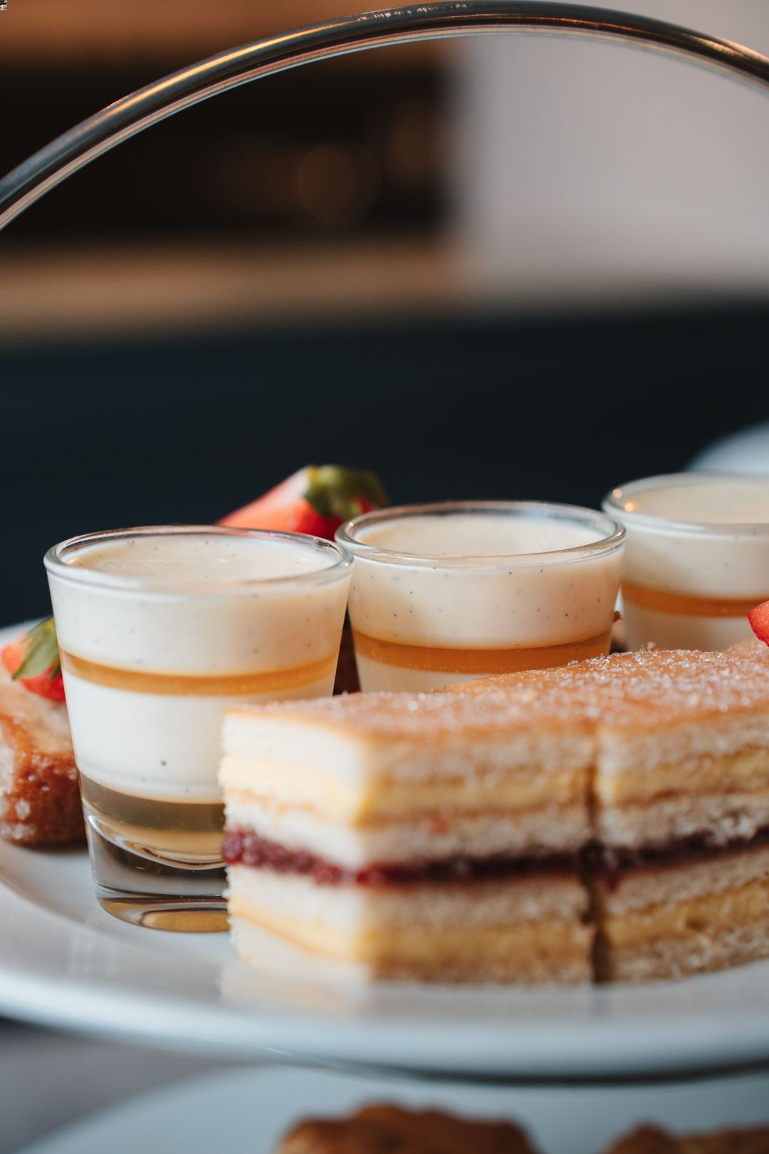 Petit fours